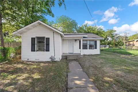 1128 Faulkner Ln, Waco, TX 76705