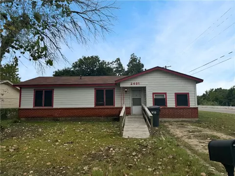 2401 S 24th St, Waco, TX 76706