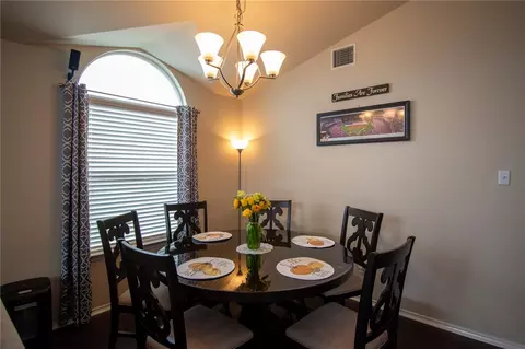 9900 Desperado Dr, Waco, TX 76708 photo 3