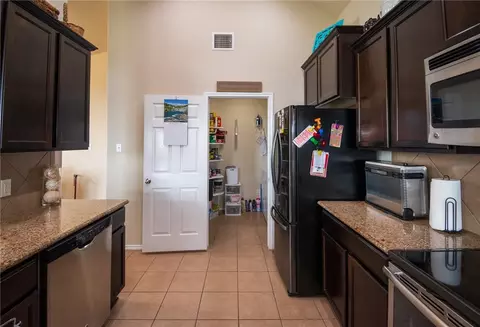 9900 Desperado Dr, Waco, TX 76708 photo 8