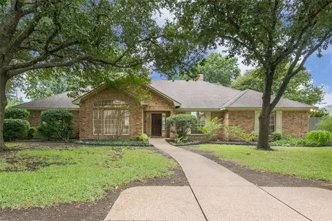 9303 Pioneer Dr, Woodway, TX 76712