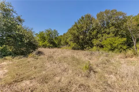 521 River Park Rd, Woodway, TX 76712 photo 2