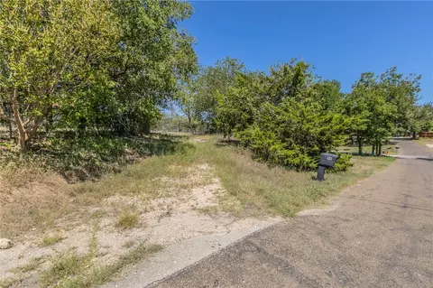 521 River Park Rd, Woodway, TX 76712 photo 5