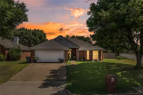 10324 Hiawatha Dr, Woodway, TX 76712