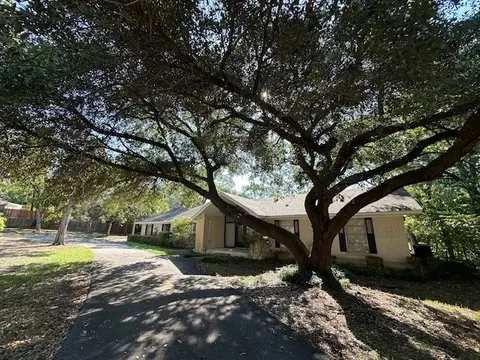 2300 Gregory Ln, Waco, TX 76708 photo 5