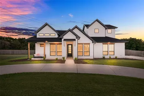 4 Ritchie Rd, Woodway, TX 76712