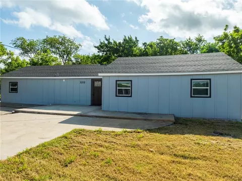 3212 Robinson Rd, Waco, TX 76706