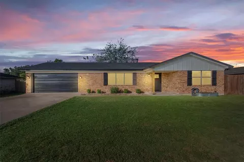 904 N Bunker Dr, Waco, TX 76706