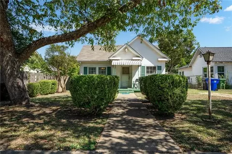 705 N 32nd St, Waco, TX 76707