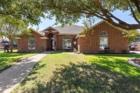 433 Oxford Hill Rd, Hewitt, TX 76643