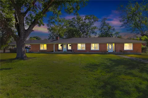 1501 N Old Robinson Rd, Robinson, TX 76706