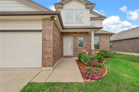 3201 Skinner Dr, Lorena, TX 76655 photo 2