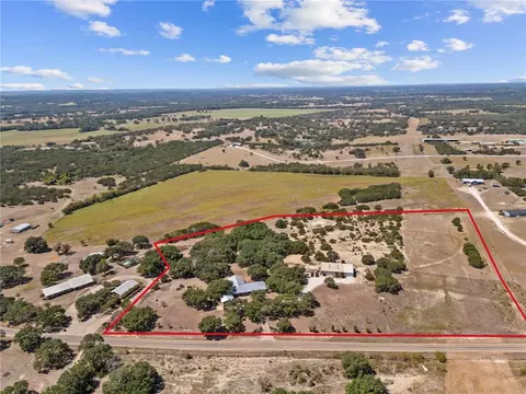 6185 Moccasin Bend Rd, Gatesville, TX 76528