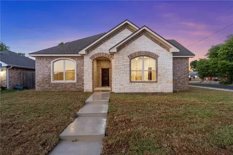 2348 Los Arboles Ln, Waco, TX 76711