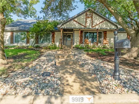 9919 Burgundy Ln, Woodway, TX 76712