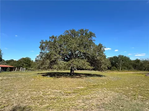207 S Hedwig St, Riesel, TX 76682
