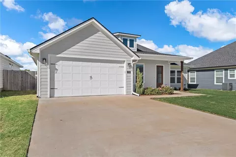 220 Swan Lake Dr, Waco, TX 76708 photo 4