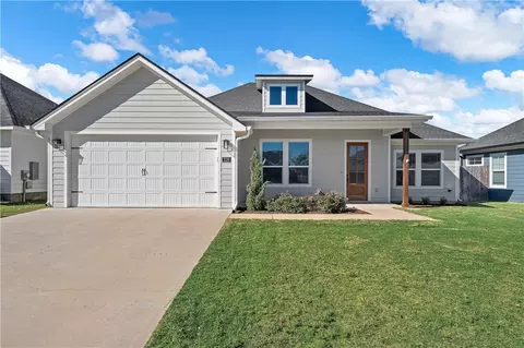 220 Swan Lake Dr, Waco, TX 76708 photo 3