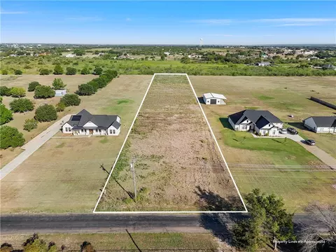 1909 Jackson Ln, China Spring, TX 76633