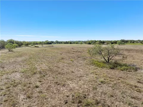 847 N Rock Creek Rd, Waco, TX 76708 photo 3