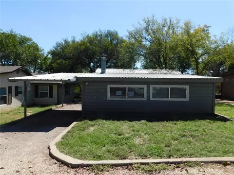 130 Pr 1717, Clifton, TX 76634