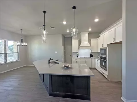 139 Lasso Loop, Lorena, TX 76655 photo 9