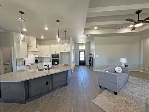139 Lasso Loop, Lorena, TX 76655 photo 7