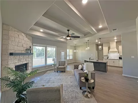 139 Lasso Loop, Lorena, TX 76655 photo 6