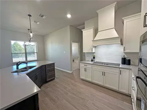 139 Lasso Loop, Lorena, TX 76655 photo 10