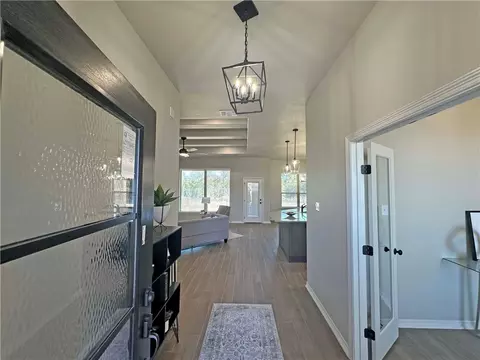 139 Lasso Loop, Lorena, TX 76655 photo 2