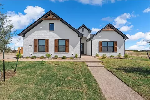 2148 Bond St, Lorena, TX 76655