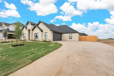 2143 Holborn St, Lorena, TX 76655 photo 2