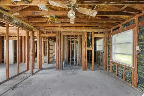 Entry Way - 2109 Tanglewood Ave, Waco, TX 76708 photo 3 of 3