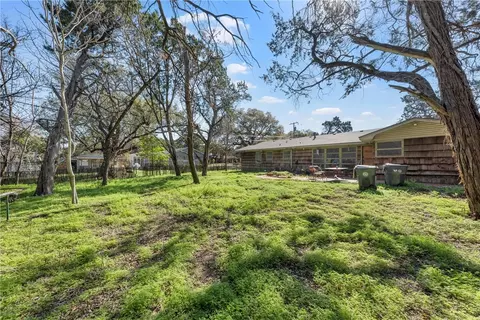 Exterior - 2109 Tanglewood Ave, Waco, TX 76708 photo 3 of 3