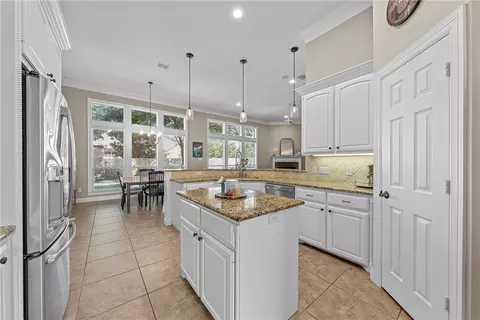 205 Ranchgate Trl, Mcgregor, TX 76657 photo 8