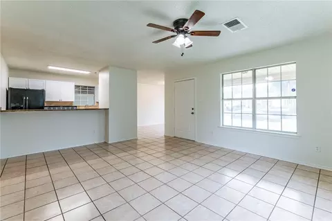 Living - 812 E Pecan Ave, Waco, TX 76704 photo 3 of 5