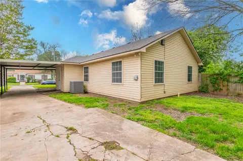 Other - 812 E Pecan Ave, Waco, TX 76704 photo 3 of 3