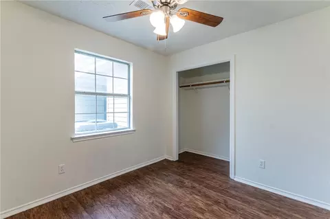 Bedroom - 812 E Pecan Ave, Waco, TX 76704 photo 2 of 6