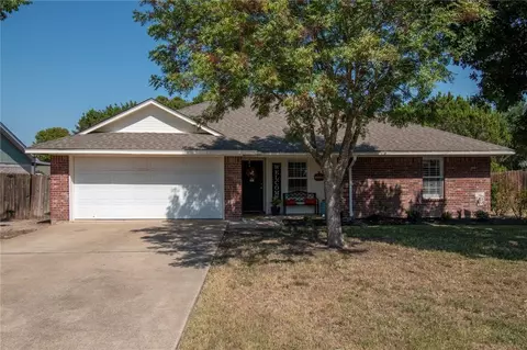 266 Parkhaven Dr, Woodway, TX 76712