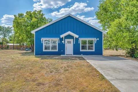 207 Rogers St, Mcgregor, TX 76657