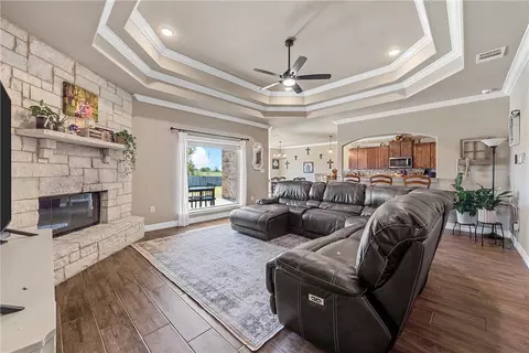 530 Aerl Rd, Lorena, TX 76655 photo 4