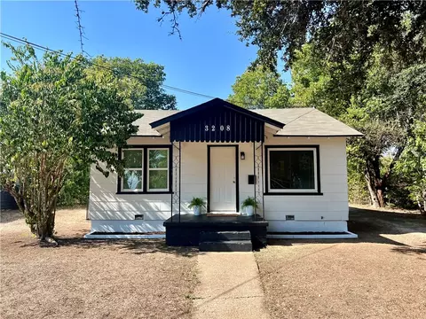 3208 N 20th St, Waco, TX 76708