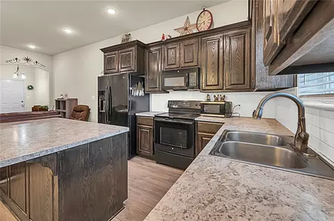 404 Broken Arrow Ct, Waco, TX 76705 photo 10