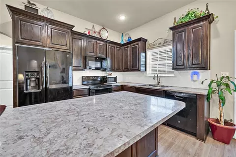 404 Broken Arrow Ct, Waco, TX 76705 photo 8