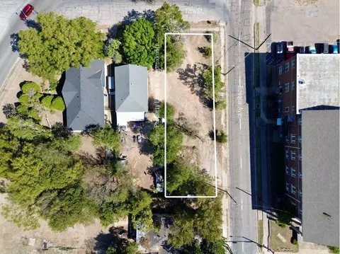 1002 N 17th St, Waco, TX 76707