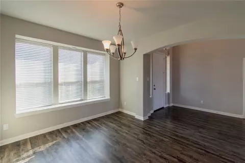 10512 Langham Dr, Waco, TX 76708 photo 6