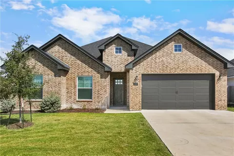 400 Daisy Ln, Robinson, TX 76706