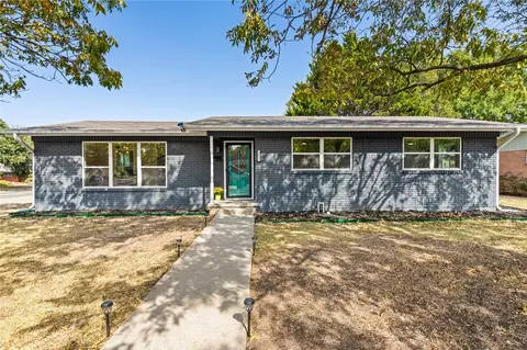 2137 Trinity Dr, Waco, TX 76710 photo 2