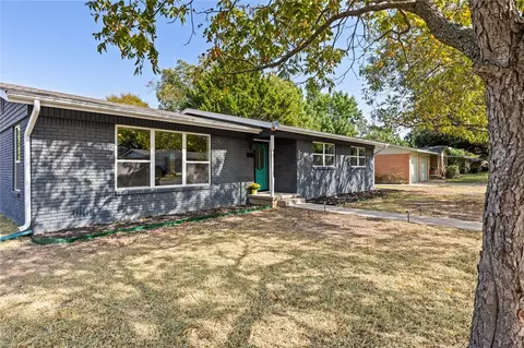 2137 Trinity Dr, Waco, TX 76710 photo 6