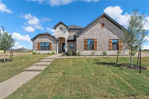 2124 Holborn St, Lorena, TX 76655
